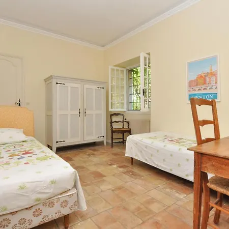 4 Bedroom Awesome In St Paul De Vence Tatil Evi *