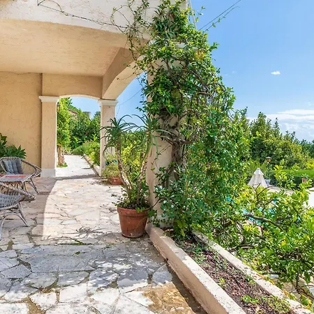 Holiday home 4 Bedroom Awesome In St Paul De Vence Saint-Paul-de-Vence
